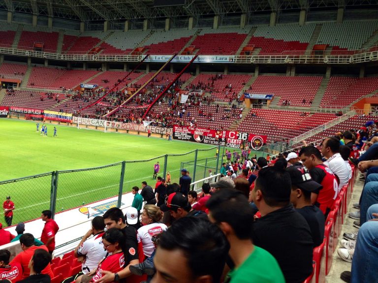 Futbol Rojinegro